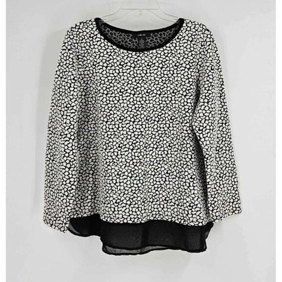 At The Fair Animal Textured Top in Black